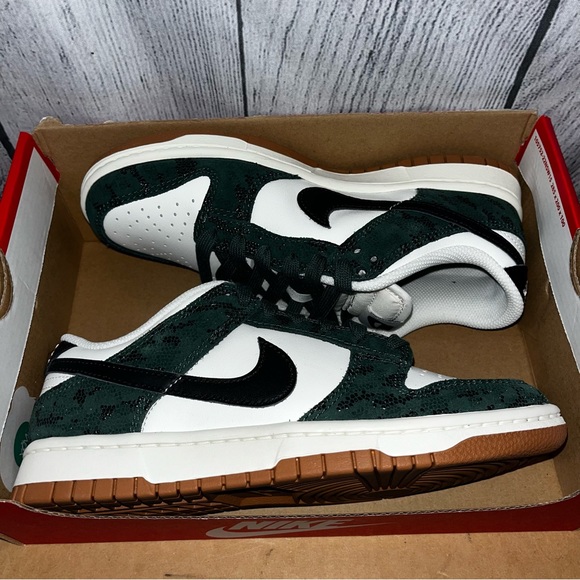 NEW Nike Dunk Low Green Snake Gum FQ8893-397 Women's Sizes - Picture 6 of 6